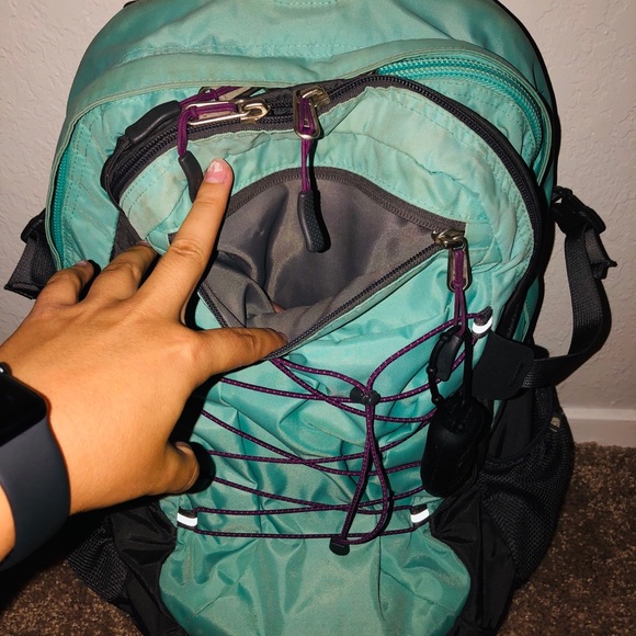 North Face Borealis Backpack - Picture 3 of 7